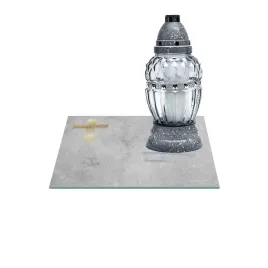szklana-podstawka-pod-znicze-z-dedykacja-35x35cm-570g-krzyz-na-tle-betonu