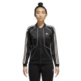 sst-marka-adidas