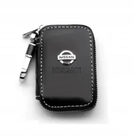 nissan-brelok-breloczek-etui