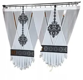 panel-z-azurem-i-falbanami-110x135cm-bialy-z-czarnymi-dekorami-woal