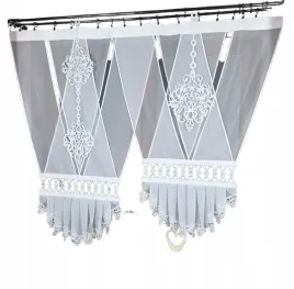 firanka-panelowa-110x135cm-z-dekorem-z-azurem-v-ka-panel-bialy