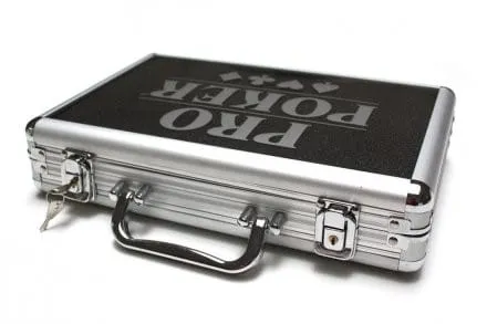 pro-poker-set-200-w-puszce-wydawca-tactic