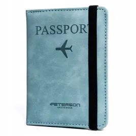 blekitne-etui-na-paszport-wykonane-ze-skory-ekologicznej-zamykane-gumka-p