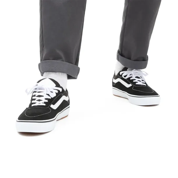 kyle-walker-marka-vans