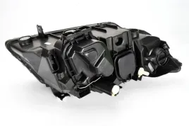 reflektor-swiatel-przednich-044271-val