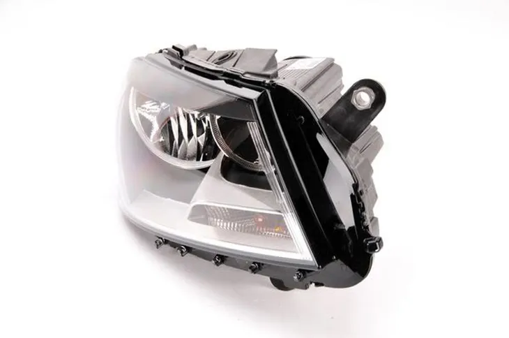 reflektor-swiatel-przednich-044502-val-wersja-europejska