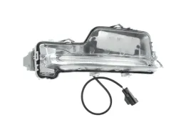 swiatla-do-jazdy-w-dzien-045157-val