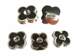 guziki-srebrne-czarny-kwiat-10-mm-stopka-10-szt