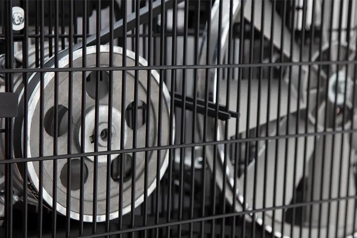 kompresor-olejowy-150l-230v-cisnienie-maksymalne-10-bar