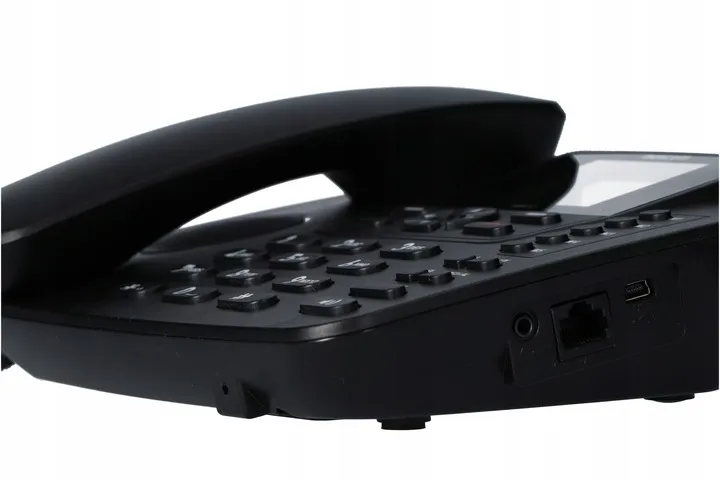 telefon-stacjonarny-na-karte-sim-maxcom-mm41d