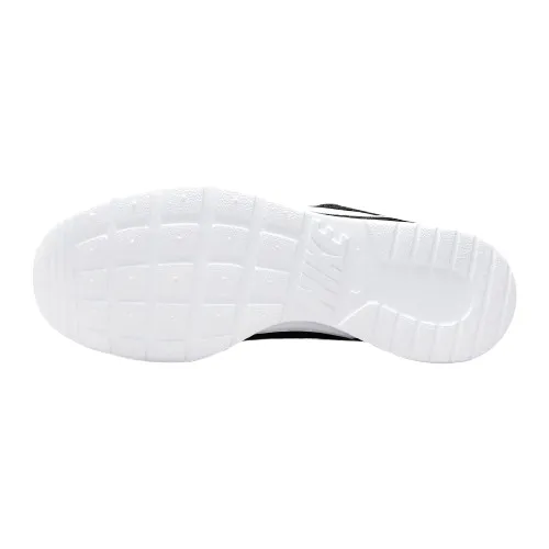 wmns-nike-tanjun
