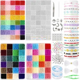 zestaw-koralikow-do-robienia-bransoletek-z-literkami-koraliki-do-bizuterii