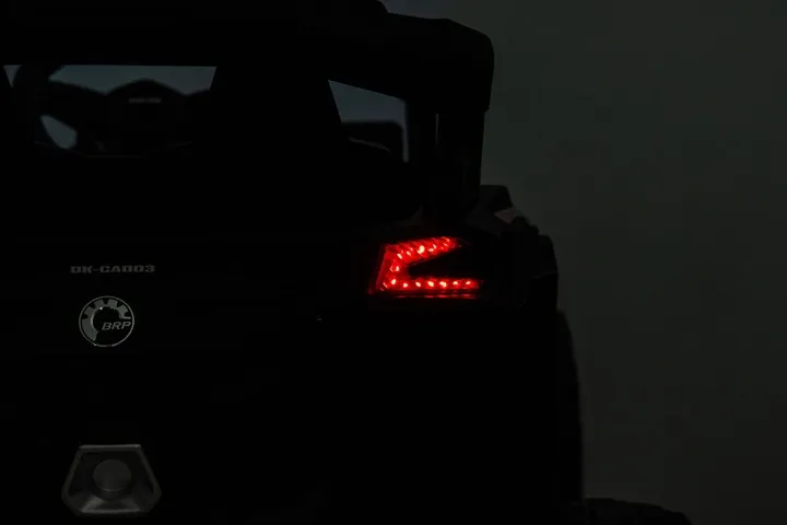 auto-na-akumulator-buggy-can-am-maverick-turbo-rr-4-silniki-plec-unisex-material-inny