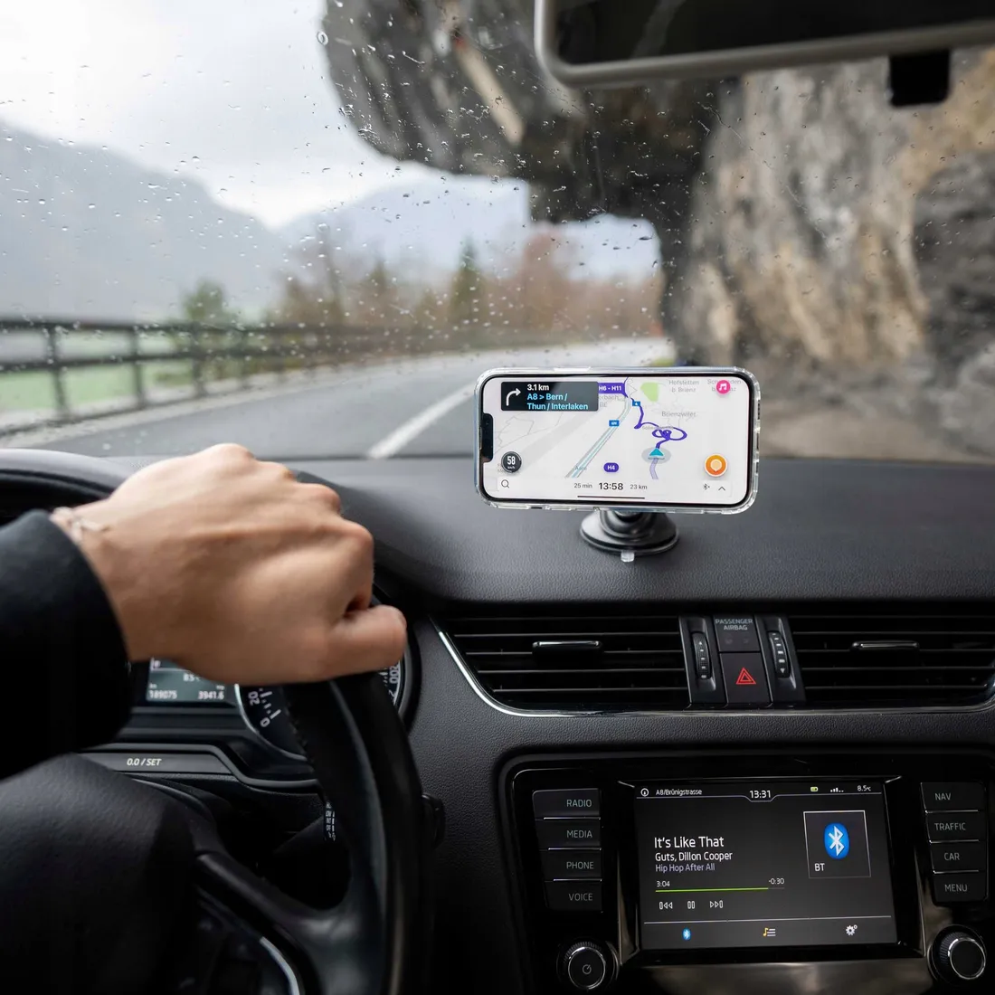 spacecase-uchwyt-samochodowy-do-deski-do-magsafe-windshield-sc06-black