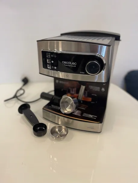 ekspres-do-kawy-cecotec-power-espresso-20-material-metal-tworzywo-sztuczne