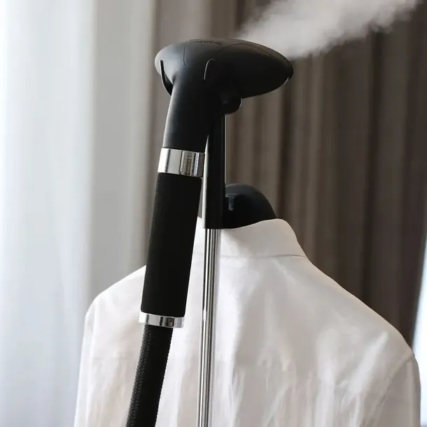 steamone-parownica-do-ubran-eues200b-moc-2000-w
