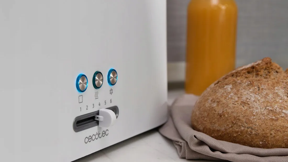 toster-cecotec-bialy-0-w