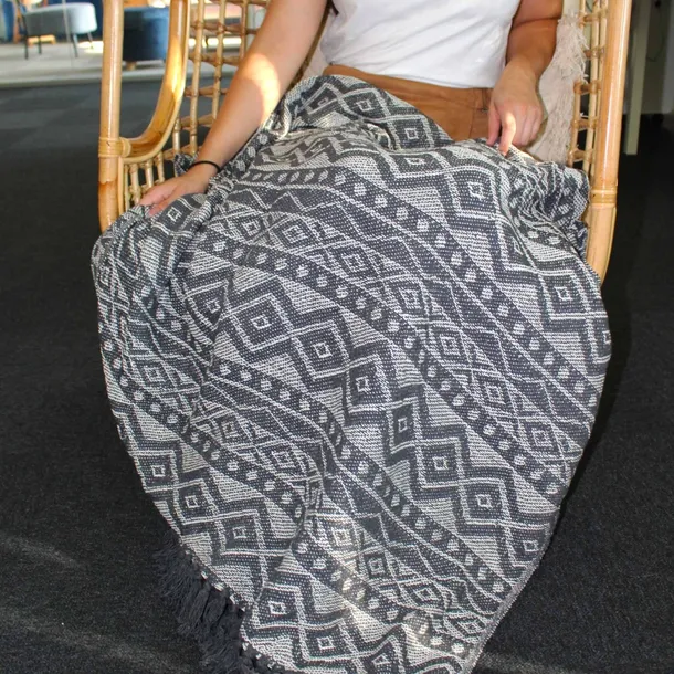 bawelniana-narzuta-boho-grey-geometric-kod-producenta-bohot-02