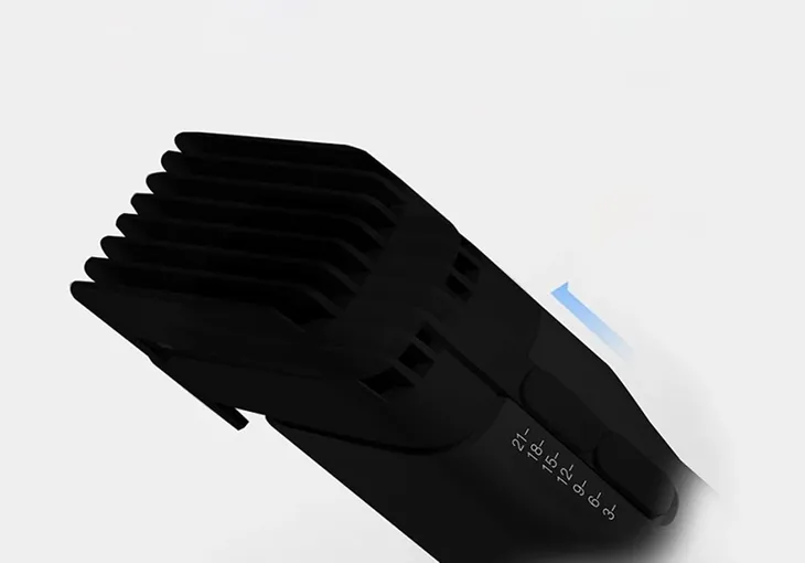 maszynka-do-strzyzenia-enchen-boost-b-set-zalaczone-wyposazenie-2-x-nozyczki-fryzjerskie-peleryna-ochronna-kabel-usb-typ-c-szczoteczka