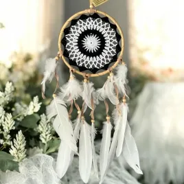 lapacz-snow-szydelkowy-boho-dekoracja-scienna-amulet-idealny-prezent-16cm