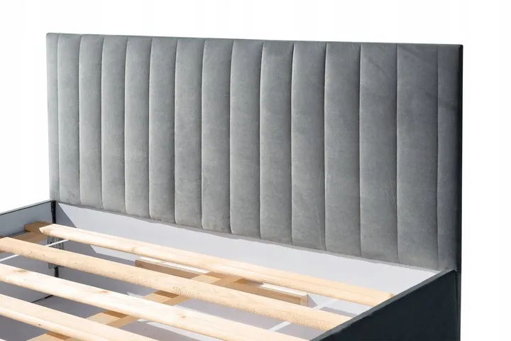 lozko-140x200-paski-marka-adal