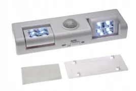 lampka-nocna-led-z-czujnikiem-ruchu-na-baterie