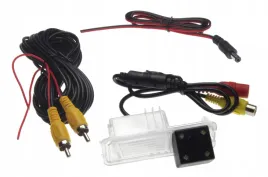 kamera-cofania-dedykowana-vw-golf-b6-passat-cc-bora-jetta-linie-parkingowe