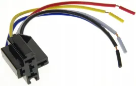 gniazdo-z-kablami-do-przekaznika-uniwersalnego