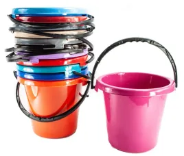 wiaderko-wiadro-plastikowe-wygodna-raczka-uchwytem-6l-skala-miarka-wewnatrz