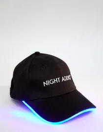 night-addict-czapka-z-daszkiem-czarny-rozmiar-uniwersalny