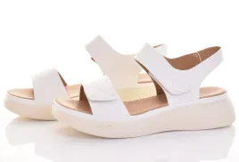 lekkie-sandaly-damskie-na-rzepy-komfortowe-plaskie-skorzane-buty