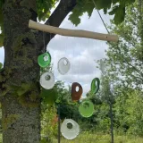 szklany-dzwonek-wietrzny-bottle-bottoms-material-szklo-i-ceramika