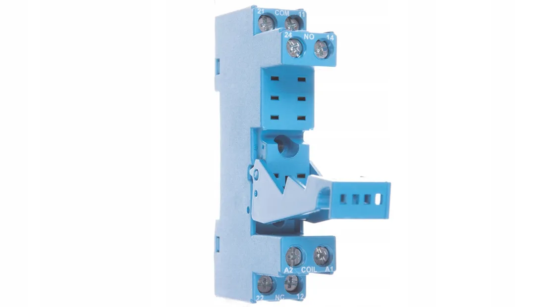 gniazdo-finder-95-85-3-spa