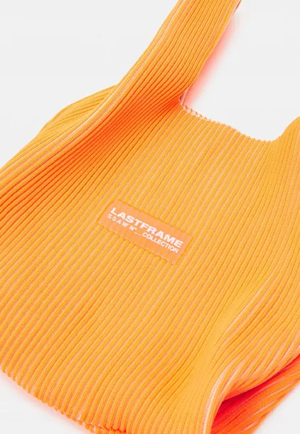 torebka-lastframe-two-tone-market-small-cechy-dodatkowe-brak