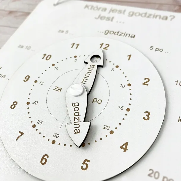 zegar-do-nauki-czasu-wiek-dziecka-3-lata