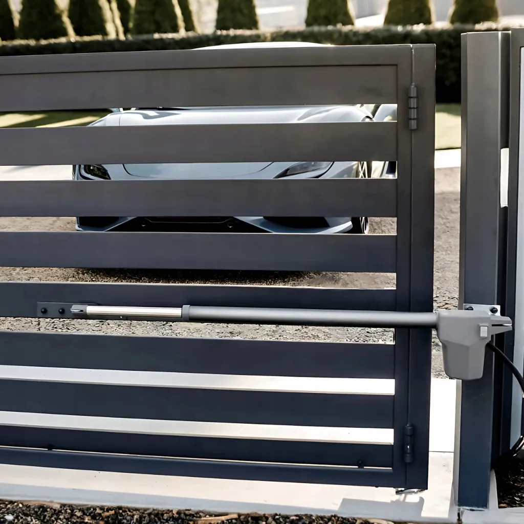 naped-do-bramy-dwuskrzydlowej-zestaw-automat-3-piloty-silownik-wifi-lampa