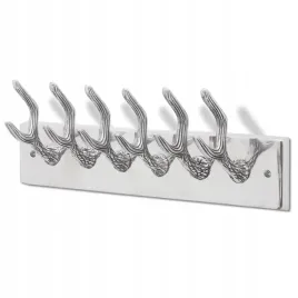 aluminiowy-wieszak-ze-srebrnymi-haczykami