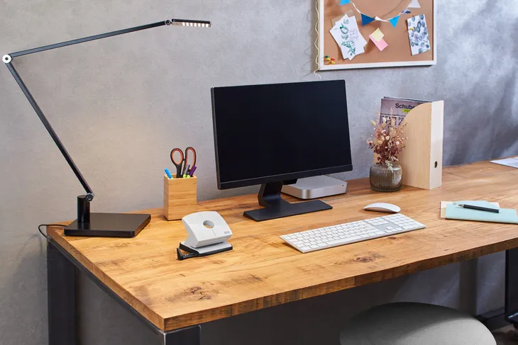 dziurkacz-b220-szary-marka-novus