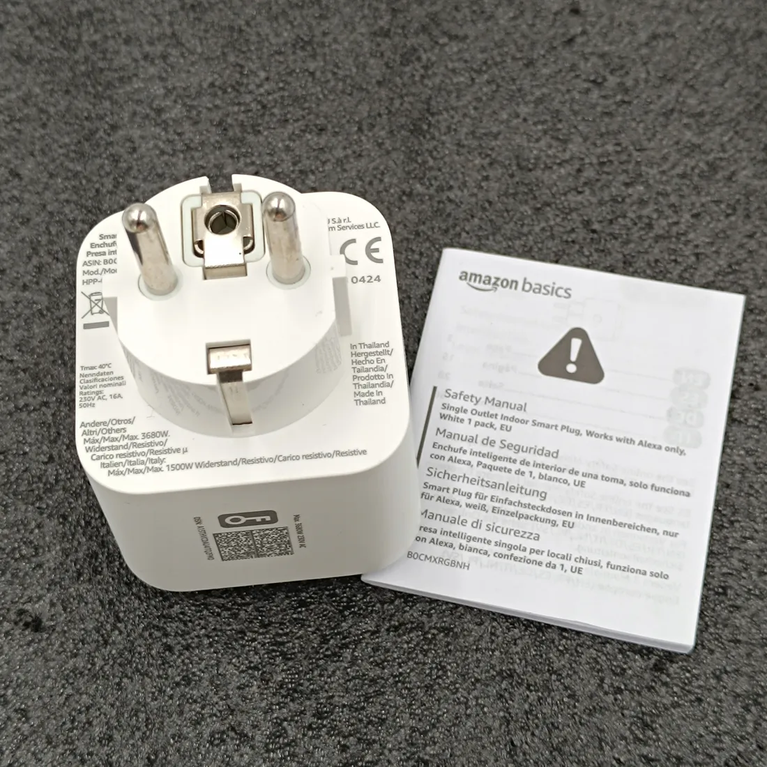 amazon-basics-gniazdko-wi-fi-2-4-ghz-do-alexa-biale