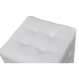 taborety-w-ksztalcie-kostek-biale-kolekcja-inne