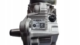 nowa-oryginalana-pompa-wtryskowa-bmw-8577645-bosch-0445010717