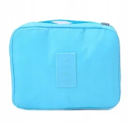duza-kosmetyczka-podrozna-niebieska
