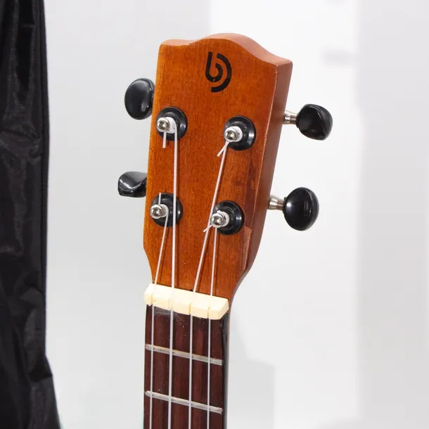 ukulele-recznie-wykonane-orange-kod-producenta-vgit-04