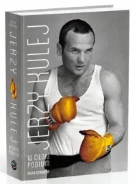 jerzy-kulej-w-cieniu-podium-melanz