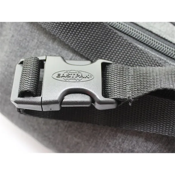 springer-black-denim-kod-producenta-ek07477h-marka-eastpak