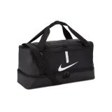 academy-team-hardcase-marka-nike