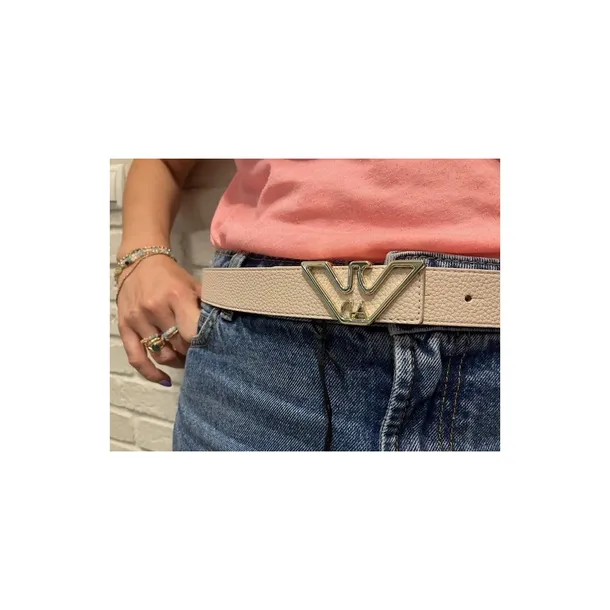 nude-kod-producenta-y3i048ygf8a