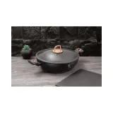 black-rose-marka-berlinger-haus