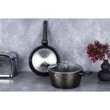 primal-gloss-marka-berlinger-haus