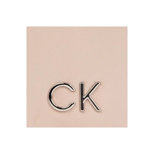 daily-saddle-marka-calvin-klein